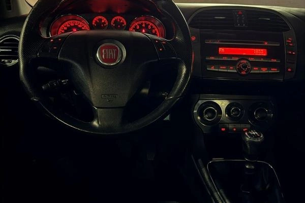 imagem-https://www.socarrao.com.br/sc-vehicle-images-prod/1756777/1784052581406-8006544_2_B_70090ea678.jpeg