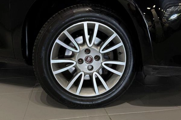 imagem-https://www.socarrao.com.br/sc-vehicle-images-prod/1756777/1784052581407-8006544_18_B_37d1f8d9bd.jpeg