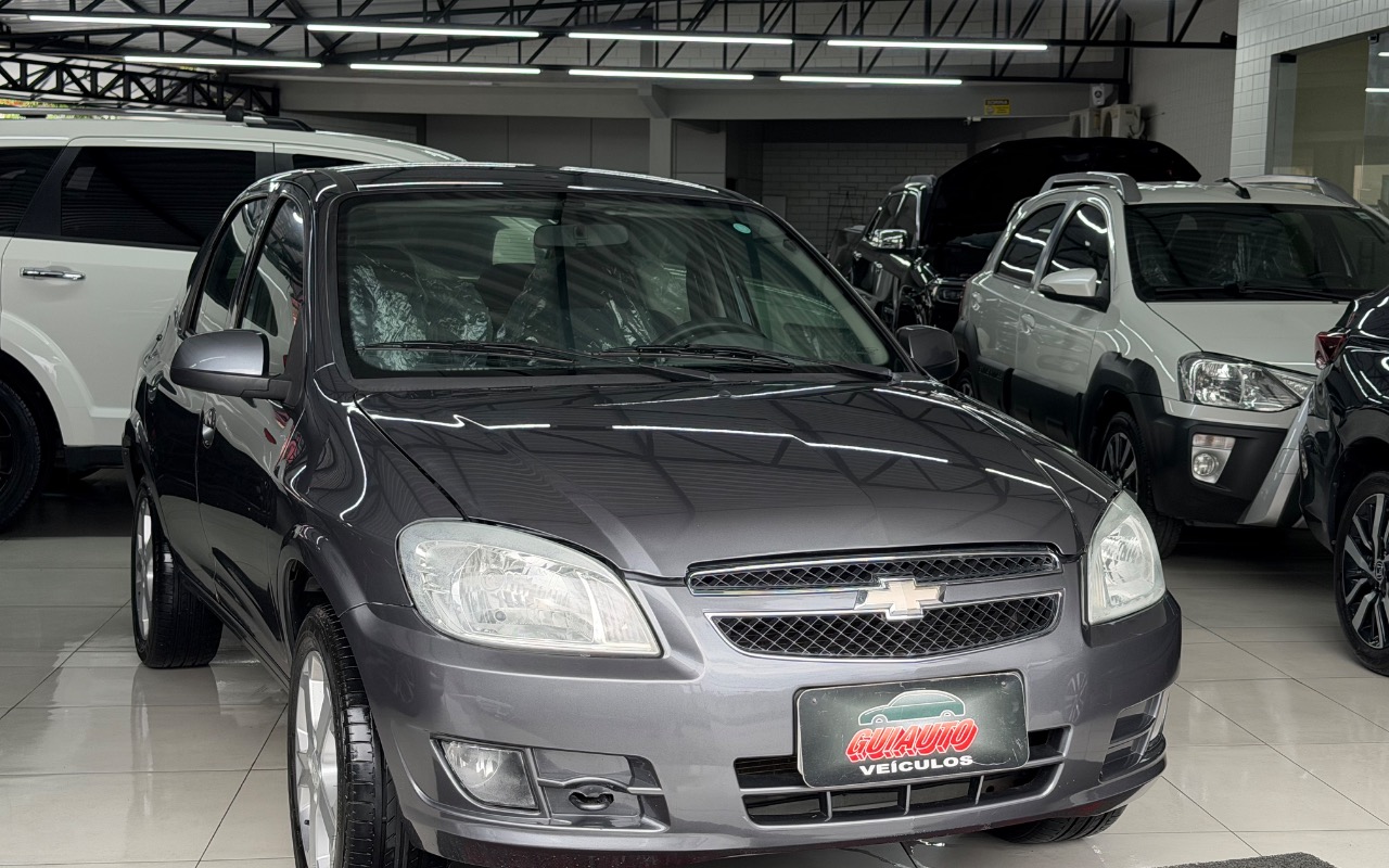 Chevrolet Prisma Sed. Maxx/ LT 1.4 8V ECONOF. 4p na cor Cinza em Joinville / SC - 1756781