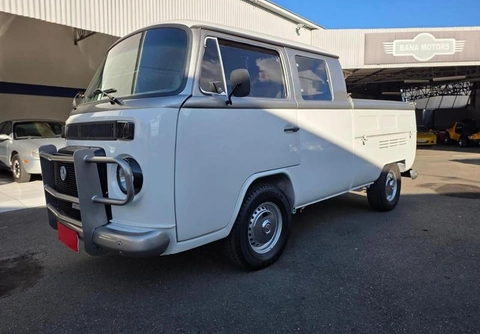 Volkswagen Kombi Pick-Up 1983 Branco — foto 1 de 3