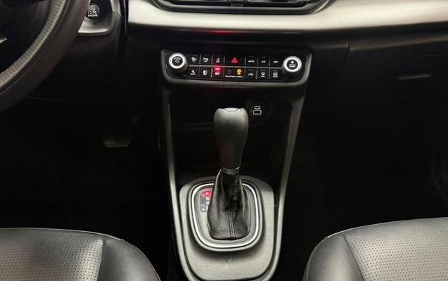 imagem-https://www.socarrao.com.br/sc-vehicle-images-prod/1756991/1785510210623-8120088_15_B_c81a0ab719.jpeg