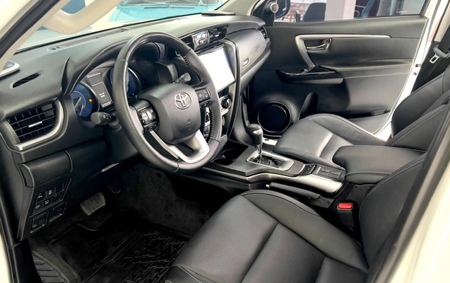 imagem-https://www.socarrao.com.br/sc-vehicle-images-prod/1757117/1780075807540-OC5qcGVn.jpeg