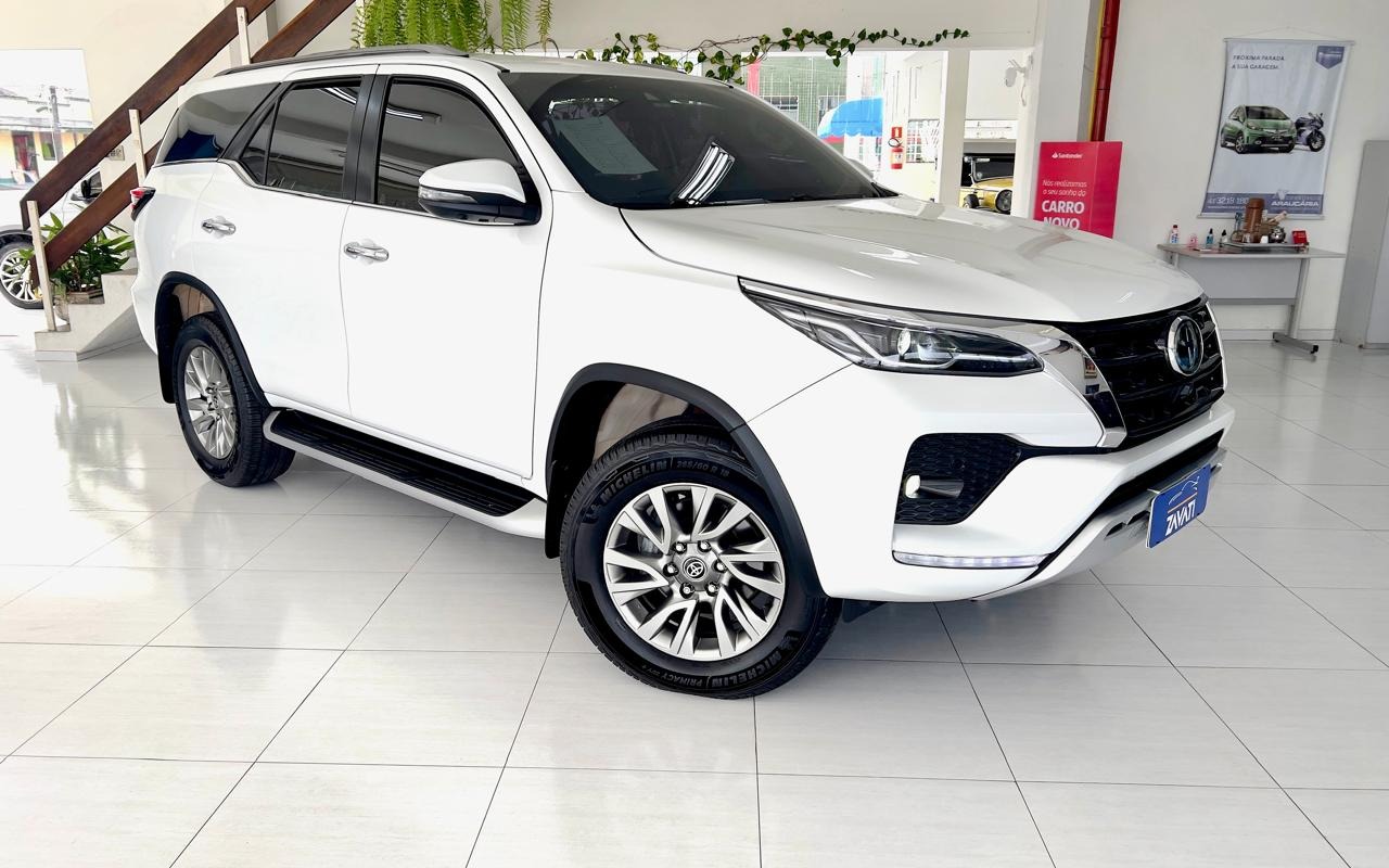imagem-https://www.socarrao.com.br/sc-vehicle-images-prod/1757117/1784052593987-My5qcGVn.jpeg