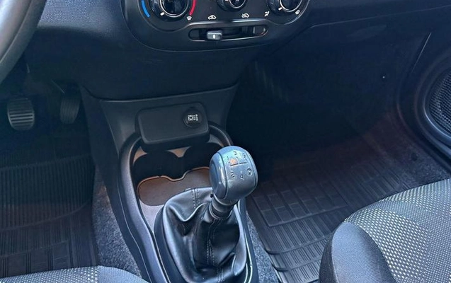 imagem-https://www.socarrao.com.br/sc-vehicle-images-prod/1757423/1779805054469-8123493_4_B_c9884cba18.jpeg