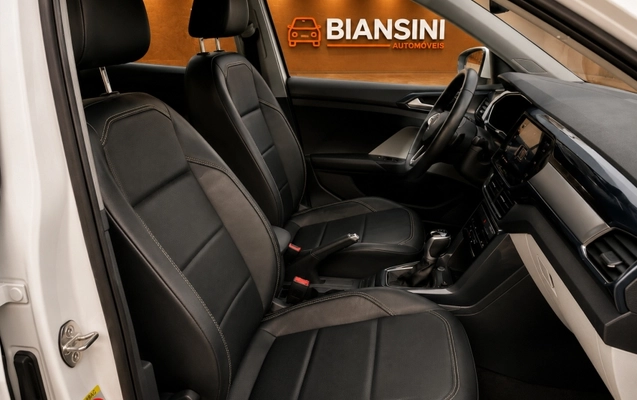 imagem-https://www.socarrao.com.br/sc-vehicle-images-prod/1757480/1779805149635-A6pRNDVJvmCj1fFeT47pHkY1lDPcE0kM.jpg