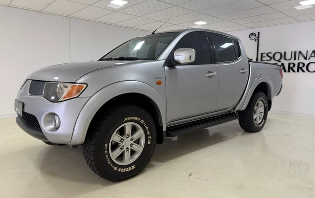 imagem-https://www.socarrao.com.br/sc-vehicle-images-prod/1757903/1779806174773-V2hhdHNBcHAgSW1hZ2UgMjAyNi0wMi0xOCBhdCAxNC4yMy4zNS5qcGVn.jpeg
