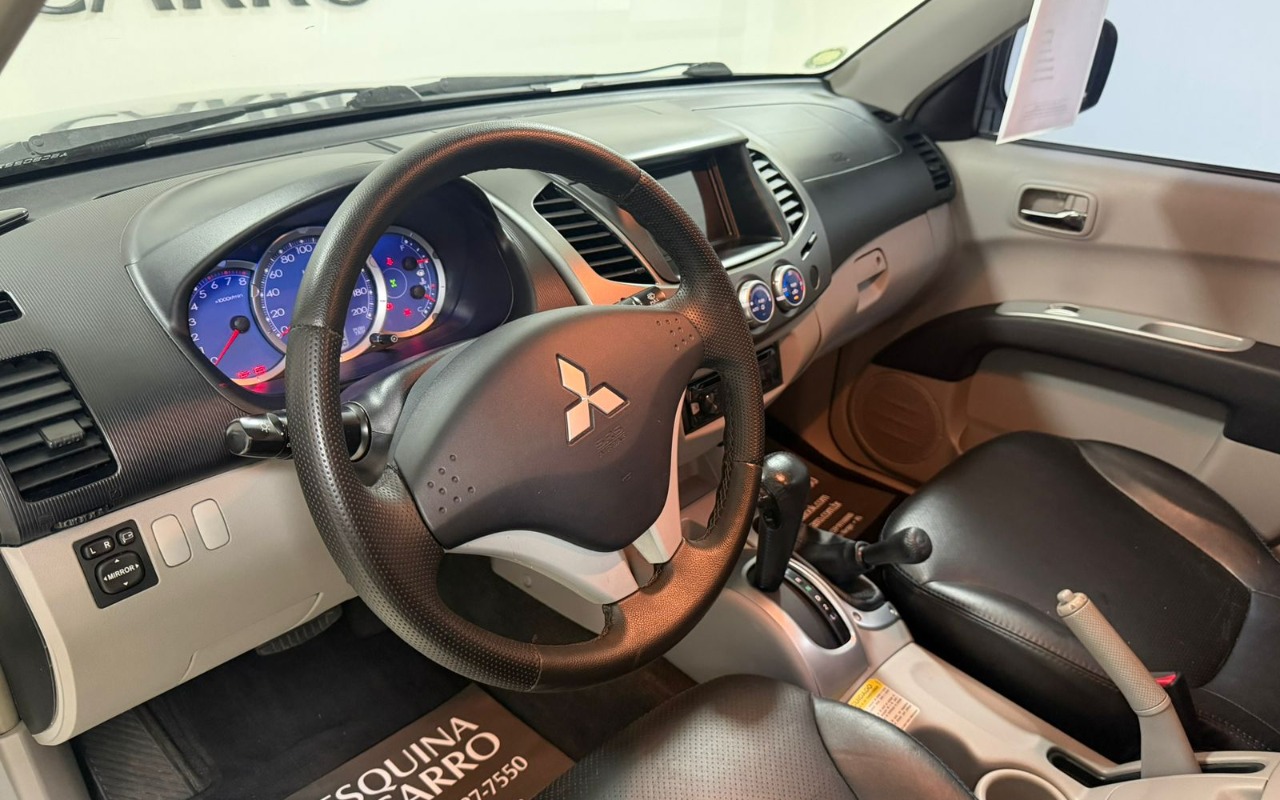 imagem-https://www.socarrao.com.br/sc-vehicle-images-prod/1757903/1779806175809-V2hhdHNBcHAgSW1hZ2UgMjAyNi0wMi0xOCBhdCAxNC4yMy4zOS5qcGVn.jpeg