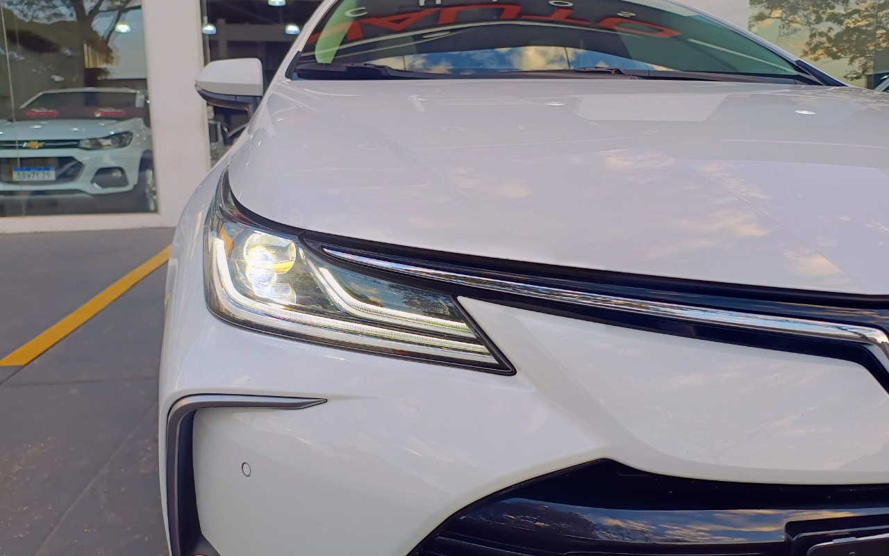 imagem-https://www.socarrao.com.br/sc-vehicle-images-prod/1758369/1779807832567-VE9ZT1RBIENPUk9MTEEgQUxUSVMgMi4wIDIwMjMgQlJBTkNPIDMuanBn.jpg
