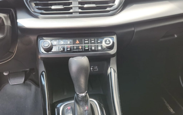 imagem-https://www.socarrao.com.br/sc-vehicle-images-prod/1759683/1785963598999-vehicle_image_1779811130_ed5f96bb75fec4e996f126c852c81833.jpeg
