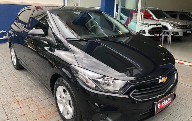 imagem-https://www.socarrao.com.br/sc-vehicle-images-prod/17599/1778172182323-7430581_0_B_b0fb0a4851.jpeg