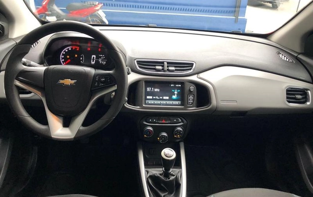 imagem-https://www.socarrao.com.br/sc-vehicle-images-prod/17599/1778172182363-7430581_9_B_8c815e7693.jpeg