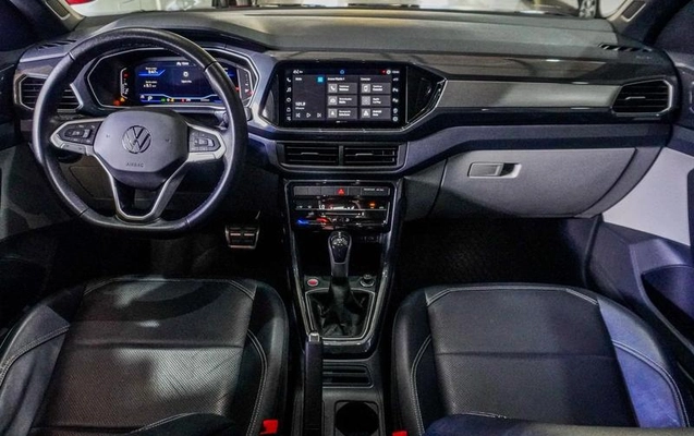 imagem-https://www.socarrao.com.br/sc-vehicle-images-prod/1760296/1788978588127-8120416_12_B_8b64491534.jpeg