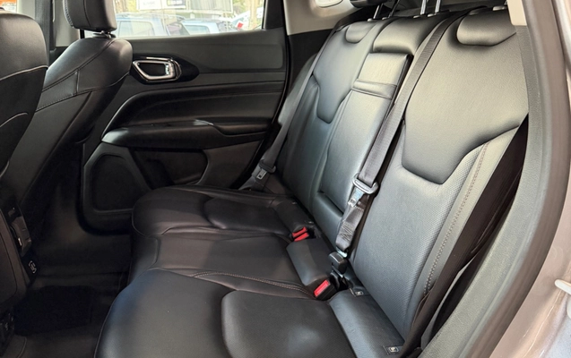 imagem-https://www.socarrao.com.br/sc-vehicle-images-prod/1760466/1788611037333-f2ef81a7-4c90-48ce-bed8-813c7d8694b2.jpg