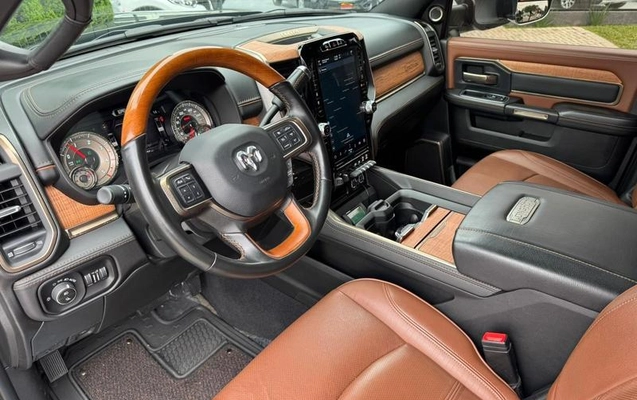imagem-https://www.socarrao.com.br/sc-vehicle-images-prod/1761741/1786022178465-8122647_17_B_164bc78a15.jpeg