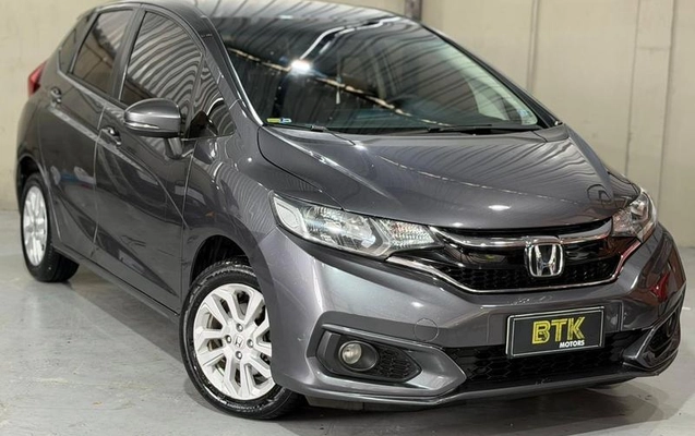 imagem-https://www.socarrao.com.br/sc-vehicle-images-prod/1762241/1779823574181-8125514_11_B_cc78ce380d.jpeg
