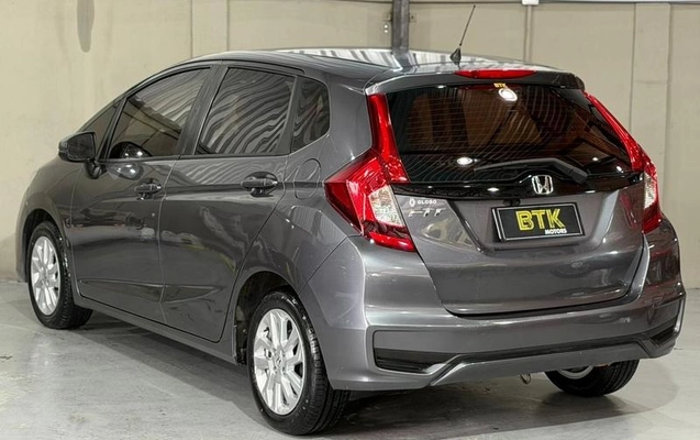 imagem-https://www.socarrao.com.br/sc-vehicle-images-prod/1762241/1779823574183-8125514_0_B_fbf0924345.jpeg