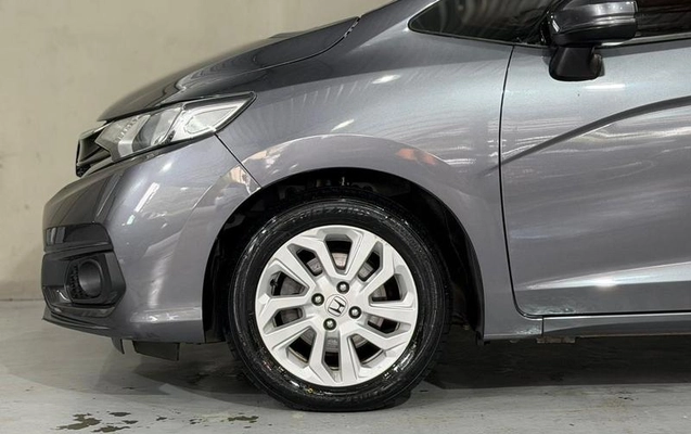 imagem-https://www.socarrao.com.br/sc-vehicle-images-prod/1762241/1779823574195-8125514_14_B_e5bbd92013.jpeg