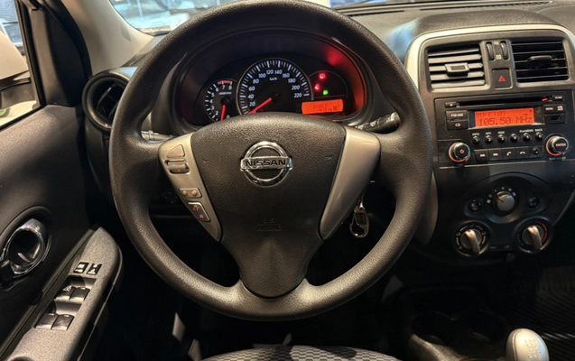 imagem-https://www.socarrao.com.br/sc-vehicle-images-prod/1762419/1782746460945-app-photos-gyx5BI3KLrOAvRSQ64quNNftMSEWqv7a.jpg