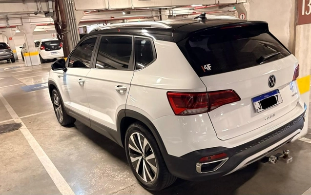 imagem-https://www.socarrao.com.br/sc-vehicle-images-prod/1762705/1779826072762-YzQxZDBmYjktZmVkMi00ZjFlLWFiNDItNzY1ZTExNzRmMGMwLmpwZw.jpg