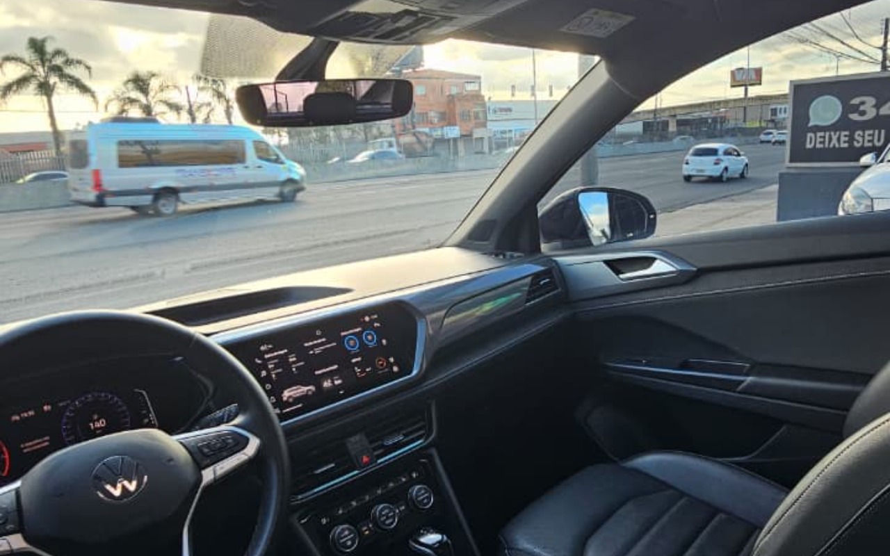 imagem-https://www.socarrao.com.br/sc-vehicle-images-prod/1762705/1779998780986-NjkyNzU1YmMtMjU5My00MjdkLWI0ZTctMDcyNDVjZDZmMTk4LmpwZw.jpg