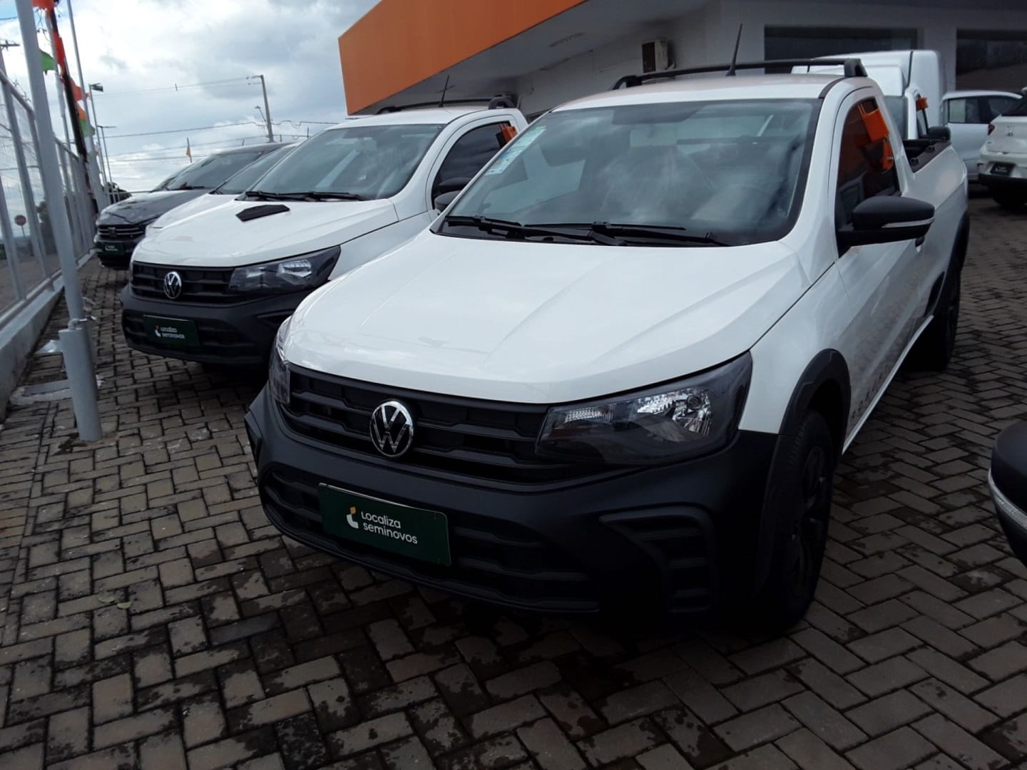 Volkswagen Saveiro Robust 1.6 Total Flex 16V na cor Branco em Pato Branco / PR - 17632