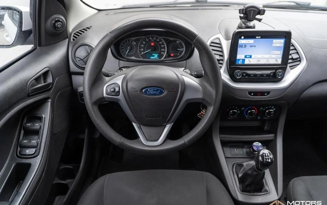 imagem-https://www.socarrao.com.br/sc-vehicle-images-prod/17805/1790605426819-7416830_12_B_7cef6740d4.jpeg