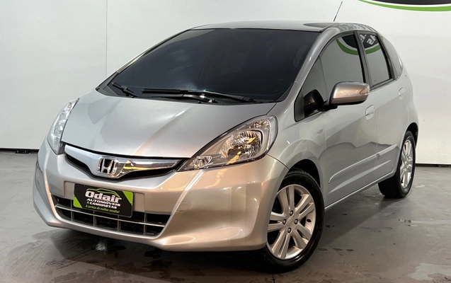 imagem-https://www.socarrao.com.br/sc-vehicle-images-prod/1785739/1779887778662-261665a2c1af4afb9d4bb7e2b76ba2ab_1779887290536.jpeg