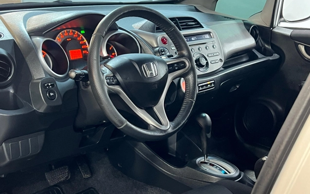 imagem-https://www.socarrao.com.br/sc-vehicle-images-prod/1785739/1779887778667-14c21f4cf18e443f9929a1928416f0a0_1779887298255.jpeg