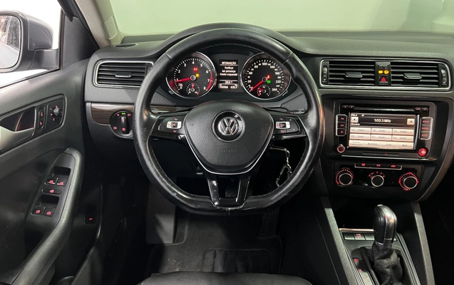 imagem-https://www.socarrao.com.br/sc-vehicle-images-prod/1785760/1779887905981-90c5e005143d40f1a736ed8180a48c51_1779887727377.jpeg