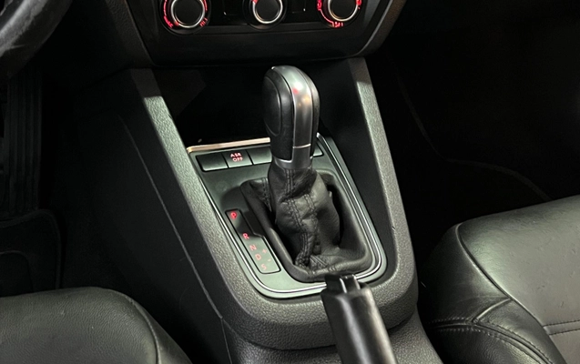 imagem-https://www.socarrao.com.br/sc-vehicle-images-prod/1785760/1779887905981-cc2d08bb3fdd480b97087e5eef2f9df9_1779887716426.jpeg