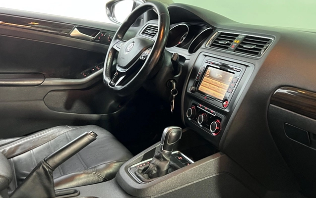 imagem-https://www.socarrao.com.br/sc-vehicle-images-prod/1785760/1779887905986-3bb48b615cac4856876eb7307f4c1fd9_1779887721214.jpeg