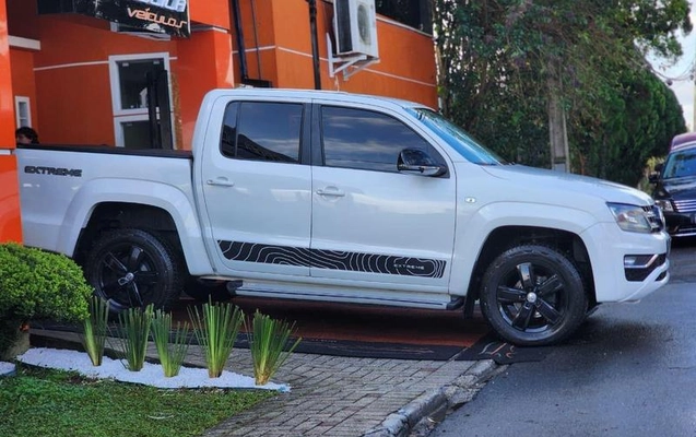 imagem-https://www.socarrao.com.br/sc-vehicle-images-prod/1786195/1787661625597-8125454_13_B_3555e7b2b5.jpeg