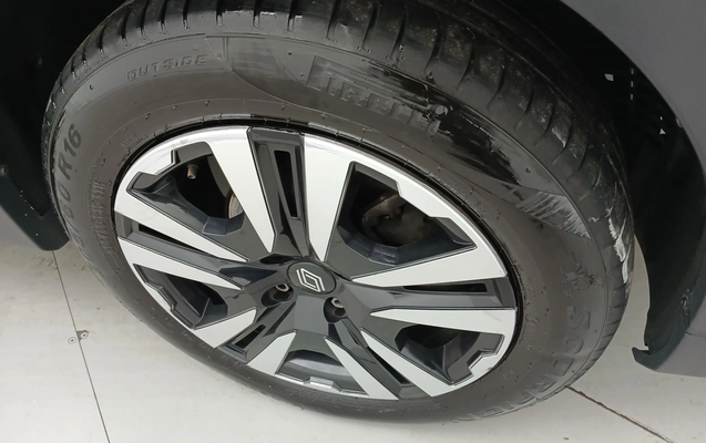 imagem-https://www.socarrao.com.br/sc-vehicle-images-prod/1786389/1779891318085-1_021307.jpg