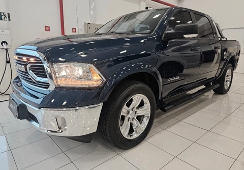 Ram Classic 2023 Azul — foto 1 de 3