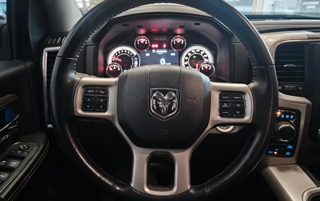 imagem-https://www.socarrao.com.br/sc-vehicle-images-prod/1786455/1784636440729-pEidGFNHxv6LRisaVQ8dTPydIyWR1uGe.jpg