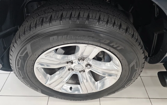 imagem-https://www.socarrao.com.br/sc-vehicle-images-prod/1786455/1784636440758-GEc0i9DONyLSA2hadOauRtkop33aPLm9.jpg