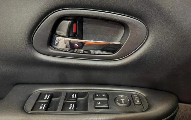 imagem-https://www.socarrao.com.br/sc-vehicle-images-prod/1786573/1780952946073-8127805_13_B_f60273a1df.jpeg