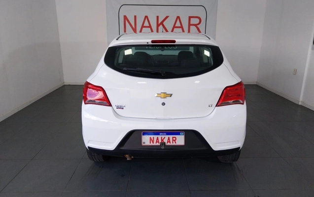 imagem-https://www.socarrao.com.br/sc-vehicle-images-prod/1786603/1788291147155-ougdQamkKbXgyj8wV2SGfBjDLVX4O3ep.jpg