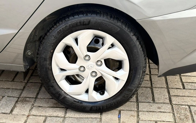 imagem-https://www.socarrao.com.br/sc-vehicle-images-prod/1786763/1779892471380-V2hhdHNBcHAgSW1hZ2UgMjAyNi0wNS0yNyBhdCAwOS4xNy4yNC5qcGVn.jpeg
