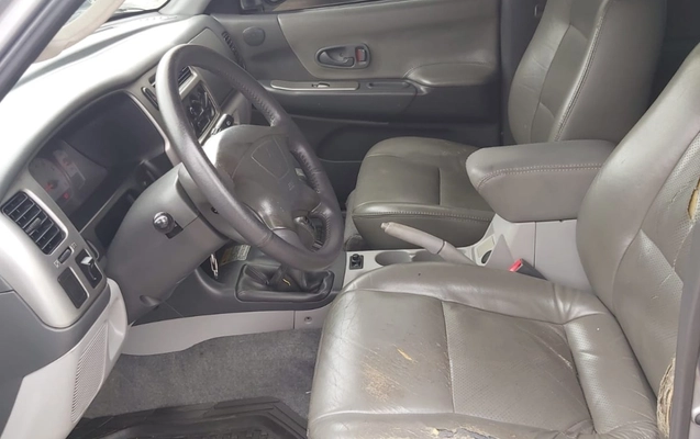 imagem-https://www.socarrao.com.br/sc-vehicle-images-prod/1786917/1779893025893-V2hhdHNBcHAgSW1hZ2UgMjAyNi0wNS0yNSBhdCAxNS41OS4yNSAoMSkuanBlZw.jpeg