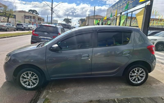imagem-https://www.socarrao.com.br/sc-vehicle-images-prod/1787230/1784832507963-8128066_2_B_5827a79188.jpeg