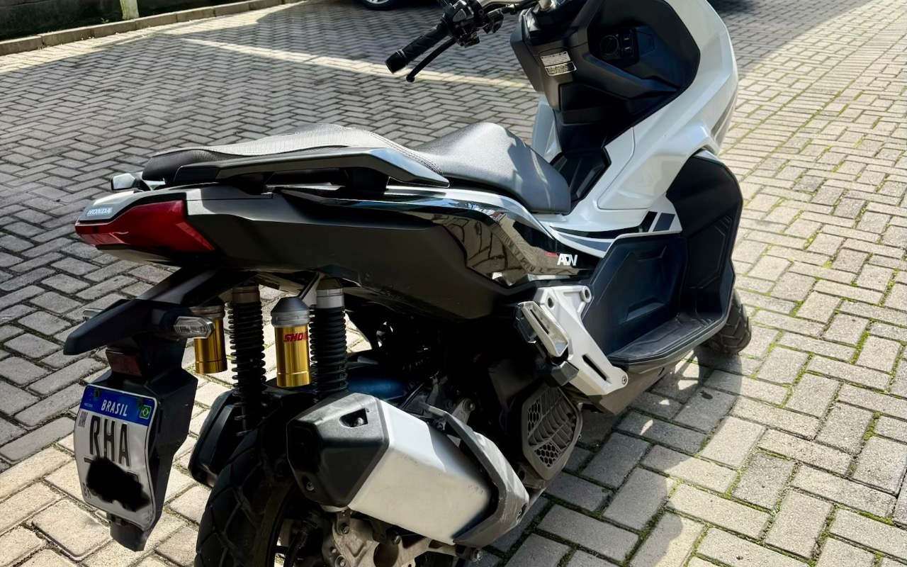 imagem-https://www.socarrao.com.br/sc-vehicle-images-prod/1789354/1779898898766-SU1HXzg4NzguanBlZw.jpeg