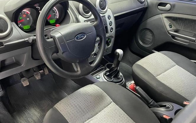 imagem-https://www.socarrao.com.br/sc-vehicle-images-prod/17898/1787581934364-7334098_11_B_b8feaeacca.jpeg