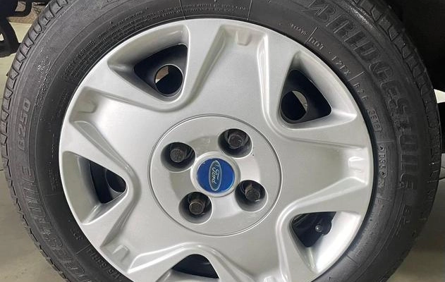 imagem-https://www.socarrao.com.br/sc-vehicle-images-prod/17898/1787581934368-7334098_8_B_1268247fb0.jpeg