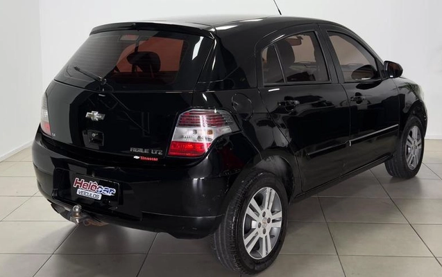 imagem-https://www.socarrao.com.br/sc-vehicle-images-prod/17907/1787581744997-7550437_5_B_1c601b2596.jpeg
