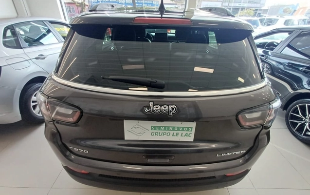 imagem-https://www.socarrao.com.br/sc-vehicle-images-prod/1790838/1785498230126-vehicle_image_1779990838_e8d13200f9bde46fdcf9b8a446bc6e03.jpeg