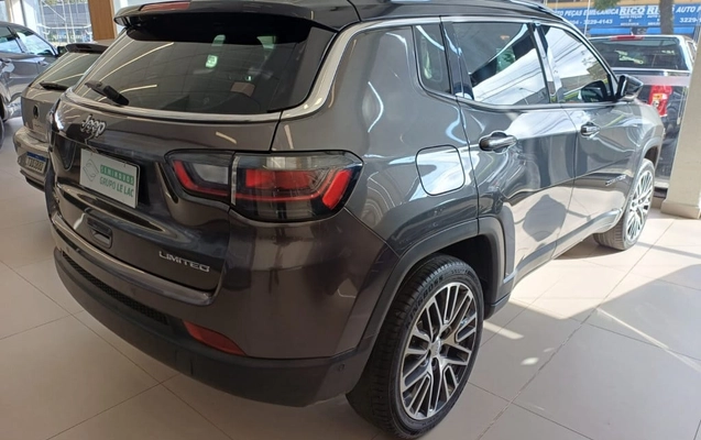 imagem-https://www.socarrao.com.br/sc-vehicle-images-prod/1790838/1785498230128-vehicle_image_1779990833_c1971ec4b381a1b327d0eb33274b5f14.jpeg
