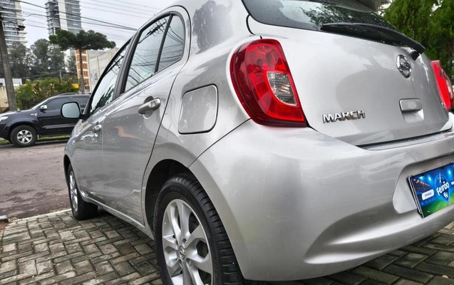 imagem-https://www.socarrao.com.br/sc-vehicle-images-prod/1793391/1786626992006-8124513_14_B_f4e4ccb4c7.jpeg