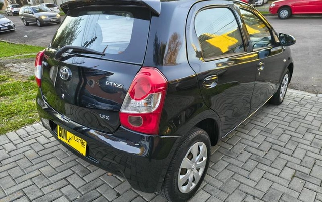 imagem-https://www.socarrao.com.br/sc-vehicle-images-prod/1793507/1784924651729-8124507_13_B_3ec6e670a5.jpeg