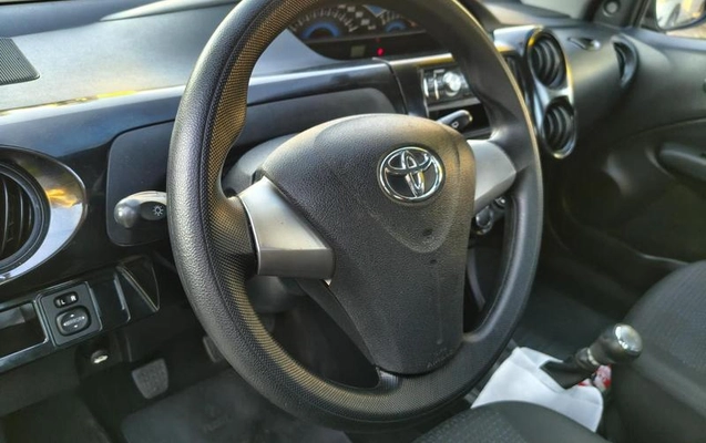 imagem-https://www.socarrao.com.br/sc-vehicle-images-prod/1793507/1784924651742-8124507_9_B_c801a3d361.jpeg